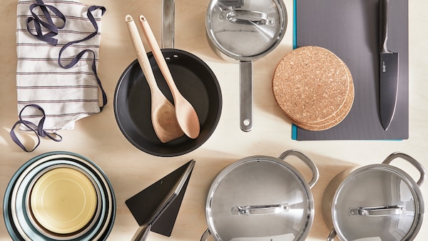 IKEA 365+ cookware.